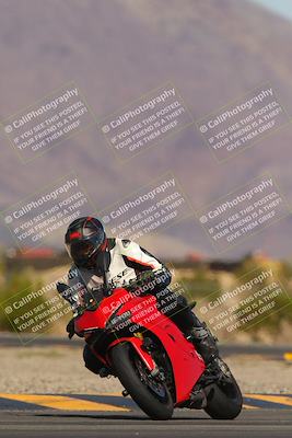 media/Nov-06-2023-Moto Forza (Mon) [[ce023d0744]]/3-Intermediate Group/Session 3 (Turn 5)/